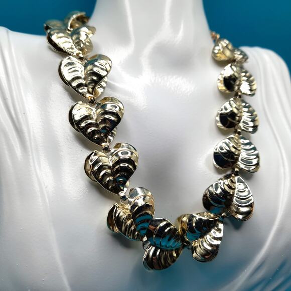 Vintage Heart Leaf Choker Necklace, Length 15 1/2 Inches - Picture 2 of 10